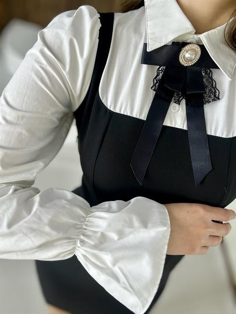 Atlas Kumaş Poplin Detaylı Broşlu Tasarım Elbisemiz