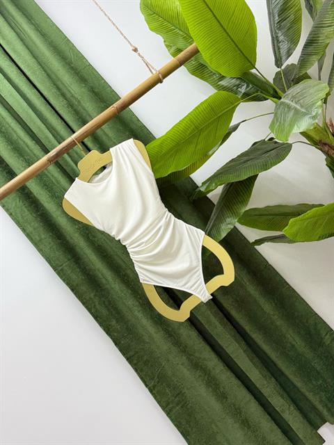 Bisiklet Yaka Önü Astarlı Büzgülü Bodysuit Beyaz