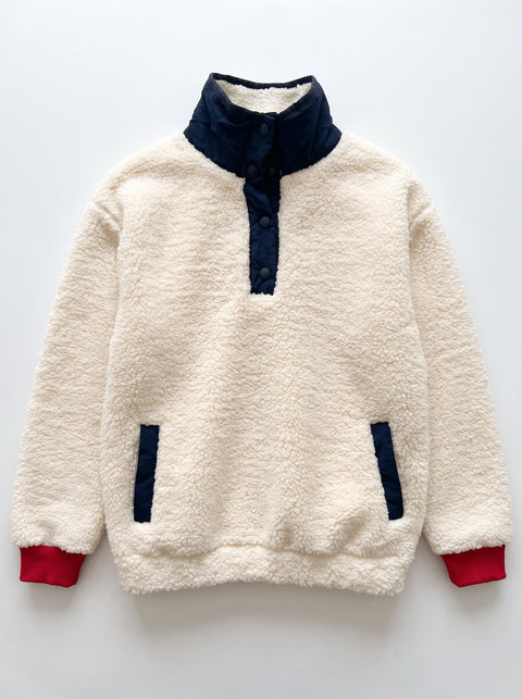 Beyaz Arkası Nakışlı Polar Sweatshirt
