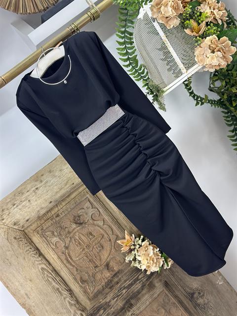 Crep Dokuma Kumaş Drape Detaylı Tasarım Elbise
